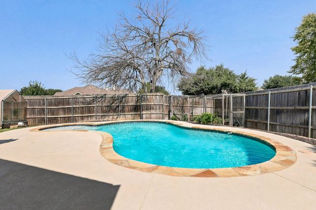 1512 Brewster Drive, Carrollton, TX 75010