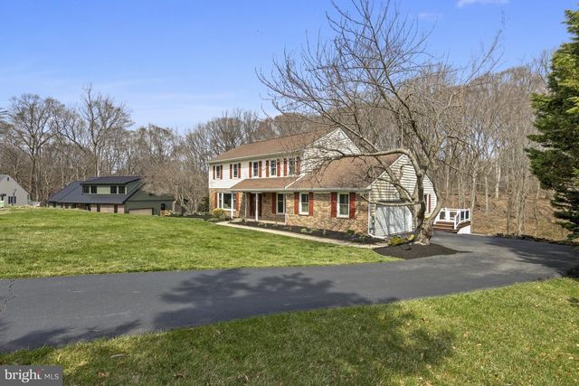 105 CARRIAGE DR, Hockessin, DE 19707