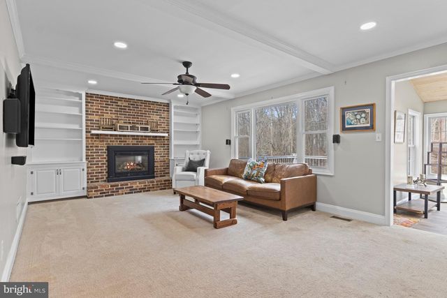 105 CARRIAGE DR, Hockessin, DE 19707