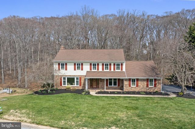 105 CARRIAGE DR, Hockessin, DE 19707