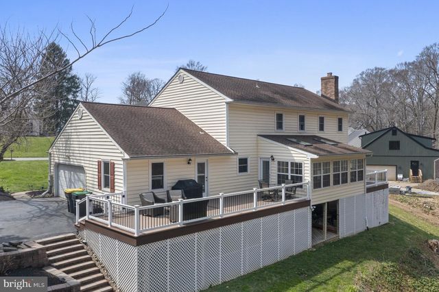 105 CARRIAGE DR, Hockessin, DE 19707