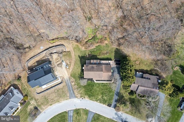 105 CARRIAGE DR, Hockessin, DE 19707