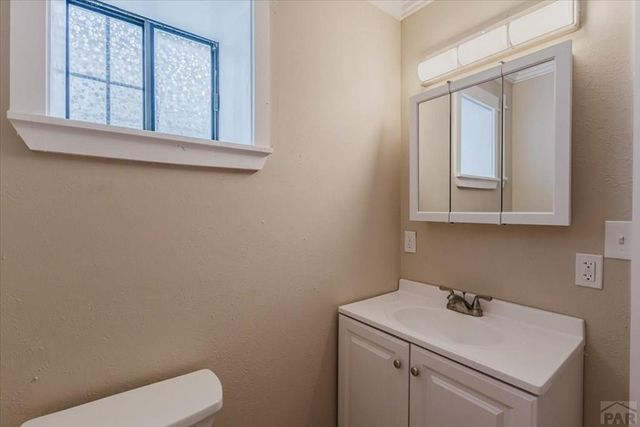 618 E 8th St, Pueblo, CO 81001