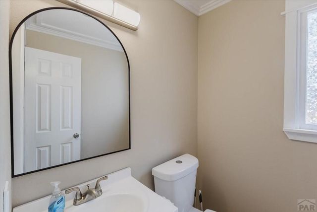 618 E 8th St, Pueblo, CO 81001