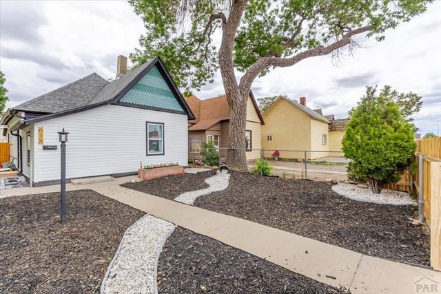 618 E 8th St, Pueblo, CO 81001