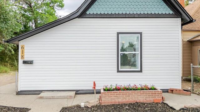 618 E 8th St, Pueblo, CO 81001