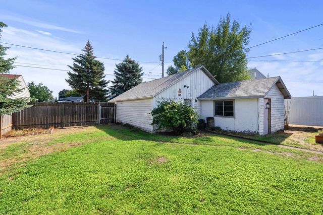 4724 N Maple St, Spokane, WA 99205