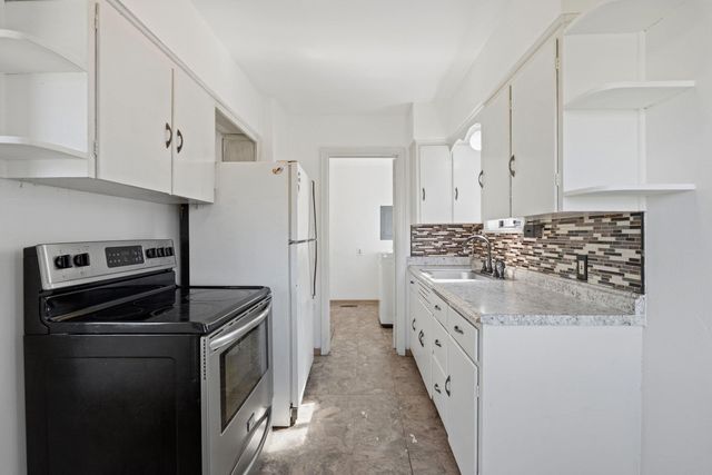 4724 N Maple St, Spokane, WA 99205