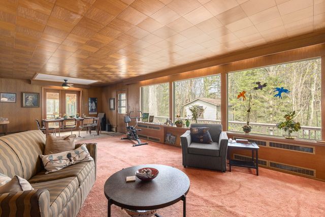 525 Prospect Street, South Haven, MI 49090