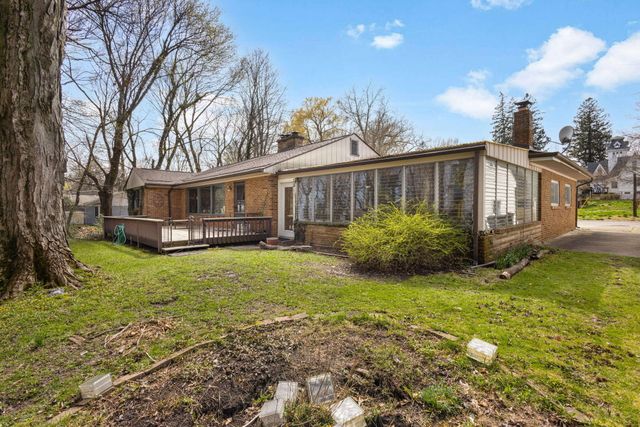 525 Prospect Street, South Haven, MI 49090