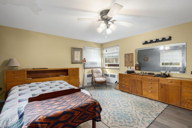 525 Prospect Street, South Haven, MI 49090