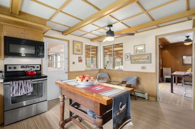 525 Prospect Street, South Haven, MI 49090
