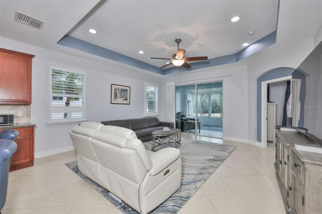 2417 RICHMOND GREENS COURT 5, Sun City Center, FL 33573