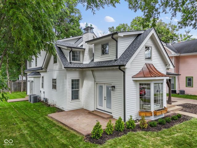 122 E 32nd Street, Indianapolis, IN 46205