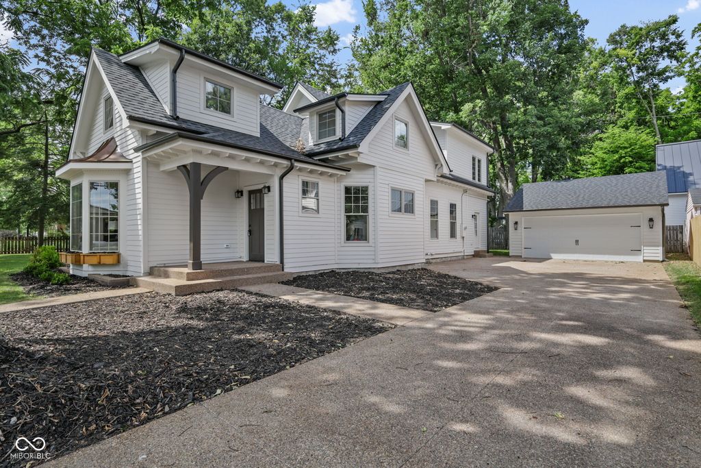 122 E 32nd Street, Indianapolis, IN 46205