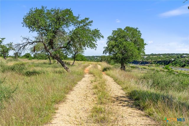 620 Rio Vista Road, Johnson City, TX 78636
