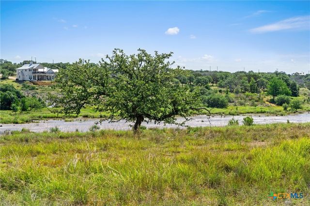 620 Rio Vista Road, Johnson City, TX 78636