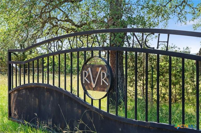 620 Rio Vista Road, Johnson City, TX 78636