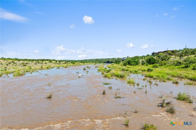 620 Rio Vista Road, Johnson City, TX 78636