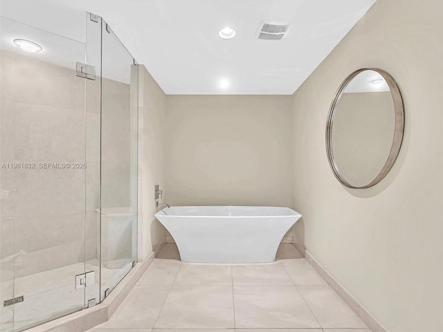 17301 Biscayne Blvd 2301, North Miami Beach, FL 33160