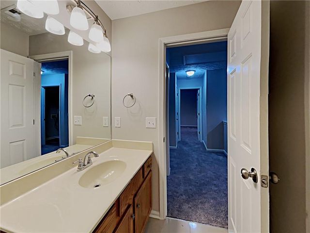 227 Weatherstone Pointe Drive, Woodstock, GA 30188
