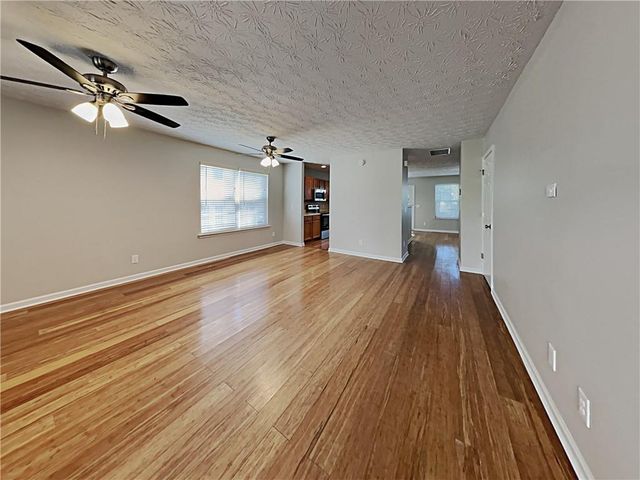 227 Weatherstone Pointe Drive, Woodstock, GA 30188