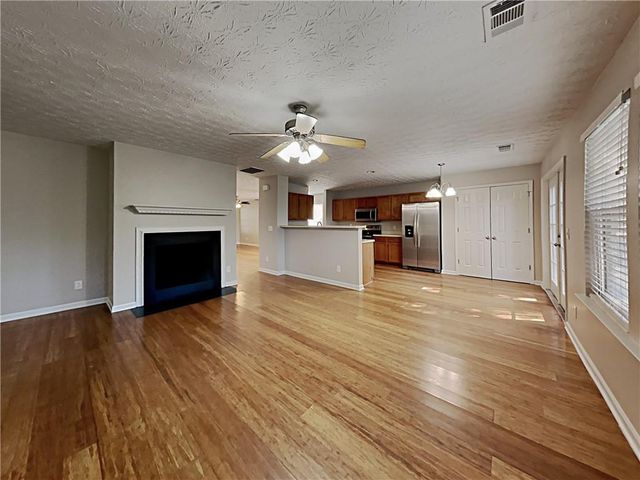 227 Weatherstone Pointe Drive, Woodstock, GA 30188