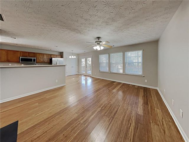 227 Weatherstone Pointe Drive, Woodstock, GA 30188