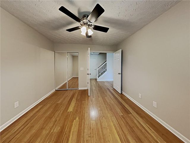 227 Weatherstone Pointe Drive, Woodstock, GA 30188