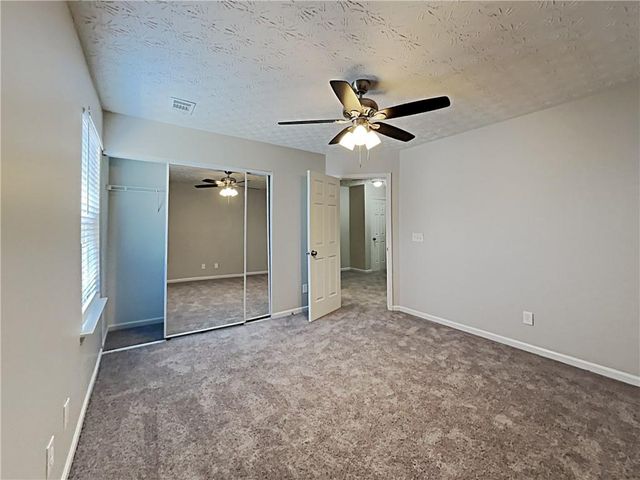 227 Weatherstone Pointe Drive, Woodstock, GA 30188