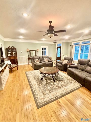 288 County Road 421, Boaz, AL 35957