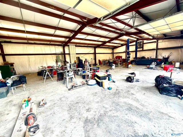 288 County Road 421, Boaz, AL 35957