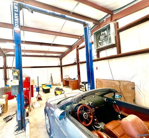 288 County Road 421, Boaz, AL 35957