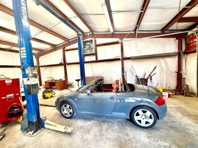 288 County Road 421, Boaz, AL 35957