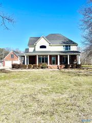 288 County Road 421, Boaz, AL 35957