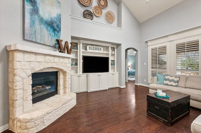 3205 Wildpointe Court, Mansfield, TX 76063