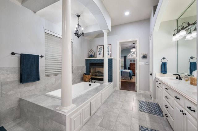 3205 Wildpointe Court, Mansfield, TX 76063