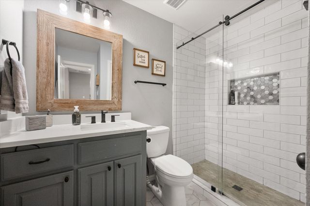 3205 Wildpointe Court, Mansfield, TX 76063