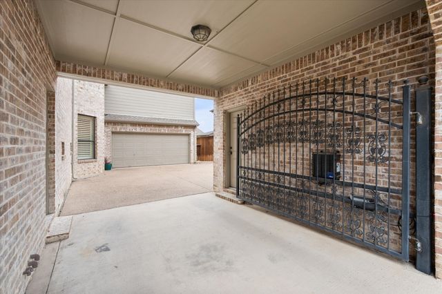 3205 Wildpointe Court, Mansfield, TX 76063