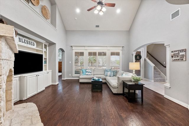 3205 Wildpointe Court, Mansfield, TX 76063