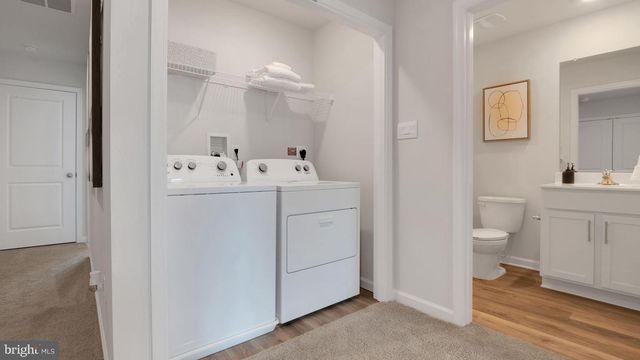 8 WHALER DR, Runnemede, NJ 08078