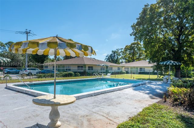 4106 NW 88th Ave 3, Coral Springs, FL 33065