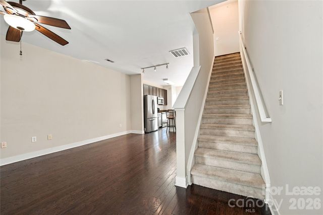 732 Seigle Point Drive, Charlotte, NC 28204