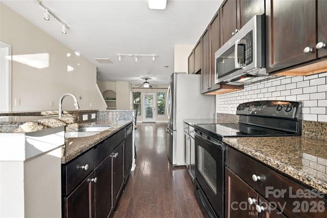732 Seigle Point Drive, Charlotte, NC 28204