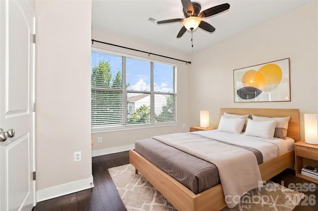732 Seigle Point Drive, Charlotte, NC 28204