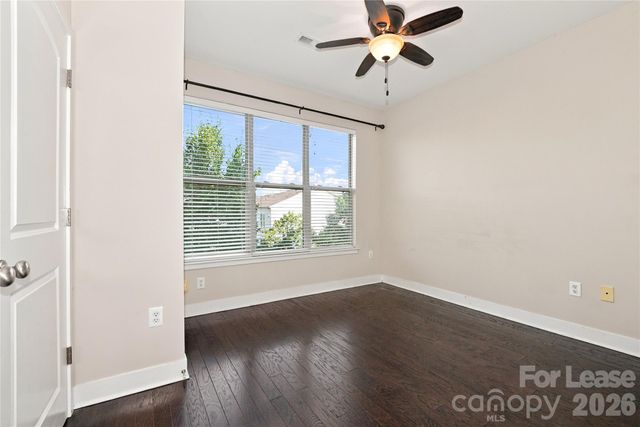 732 Seigle Point Drive, Charlotte, NC 28204