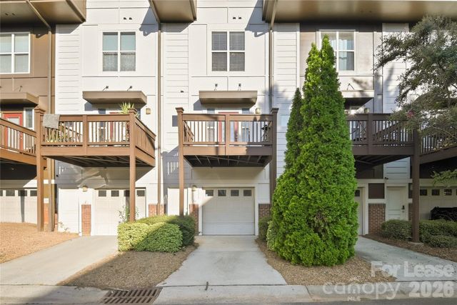 732 Seigle Point Drive, Charlotte, NC 28204