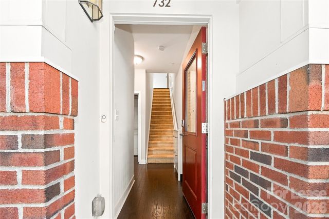 732 Seigle Point Drive, Charlotte, NC 28204