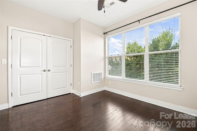 732 Seigle Point Drive, Charlotte, NC 28204