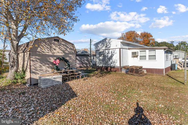 5372 MCCLEARY DR, Chincoteague Island, VA 23336